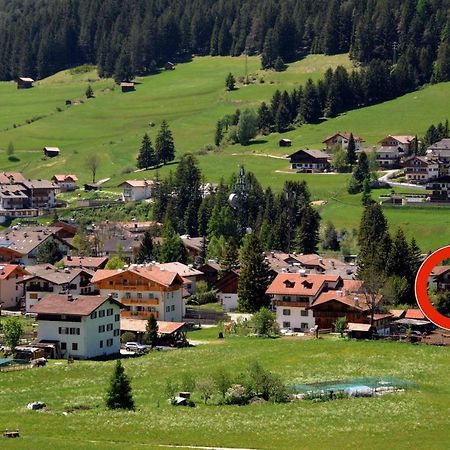 Casa Guido E Laura Apartment Pozza di Fassa Luaran gambar