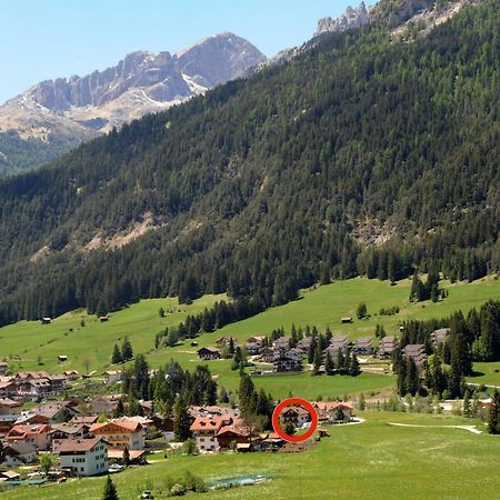 Casa Guido E Laura Apartment Pozza di Fassa Luaran gambar