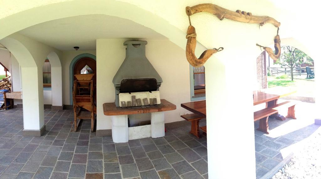 Casa Guido E Laura Apartment Pozza di Fassa Luaran gambar