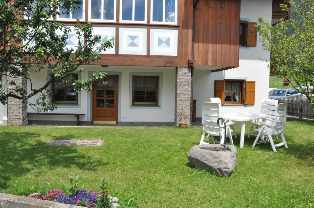 Casa Guido E Laura Apartment Pozza di Fassa Luaran gambar