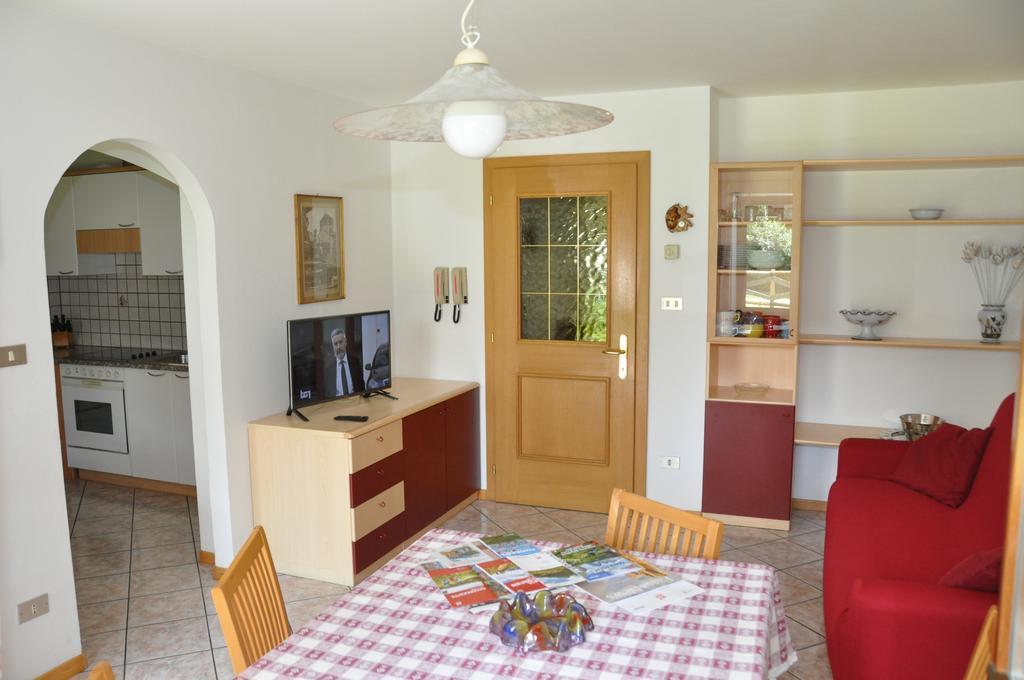 Casa Guido E Laura Apartment Pozza di Fassa Luaran gambar