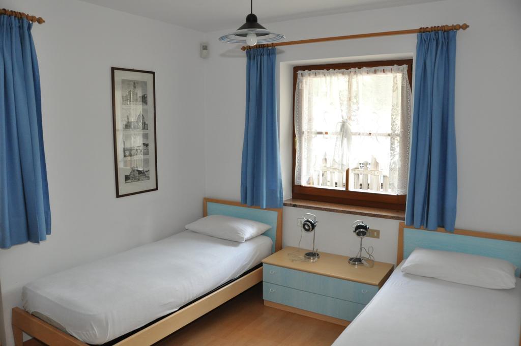 Casa Guido E Laura Apartment Pozza di Fassa Luaran gambar
